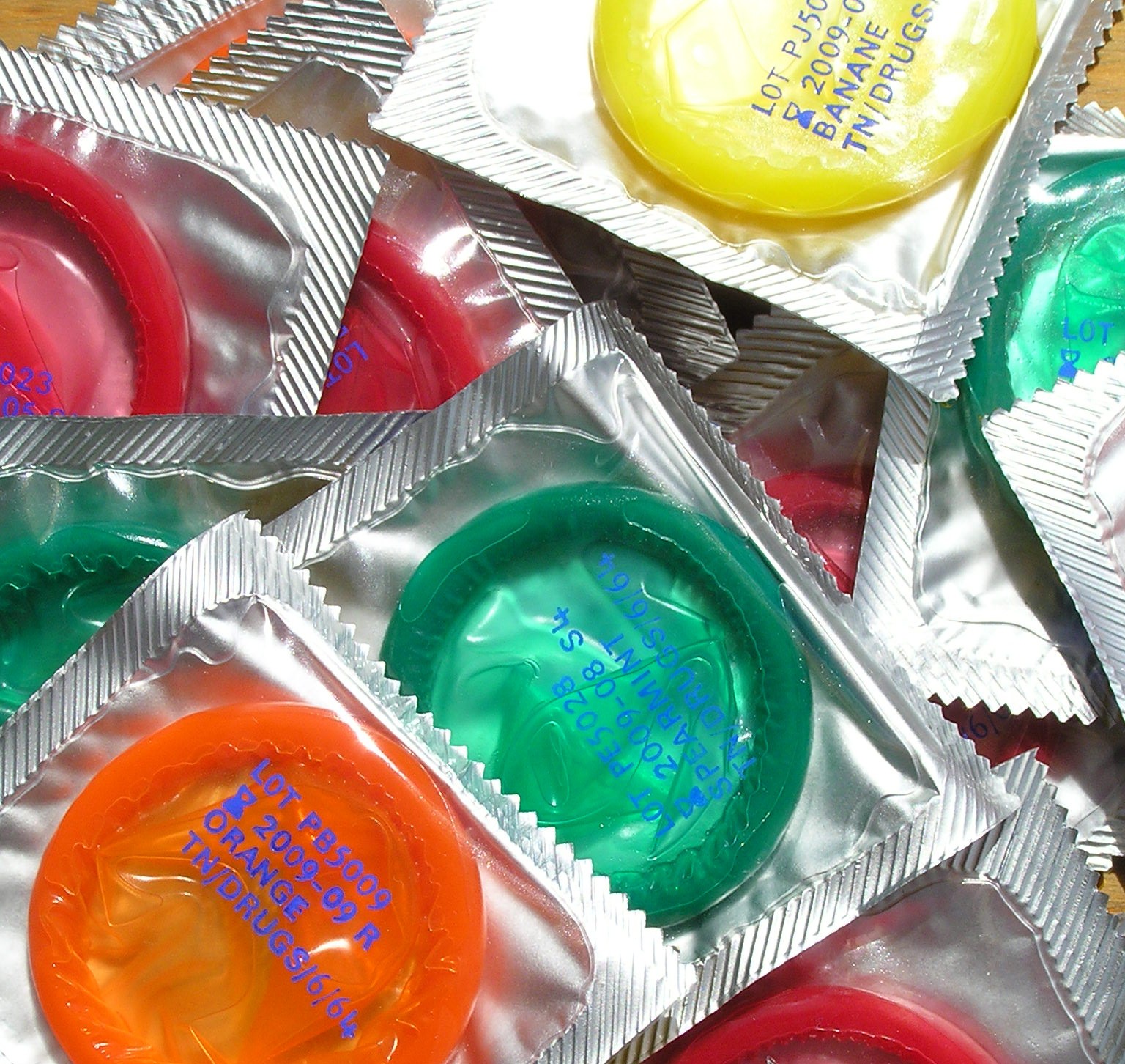 Объявлен конкурс на лучший принт для презервативов - GoRabbi