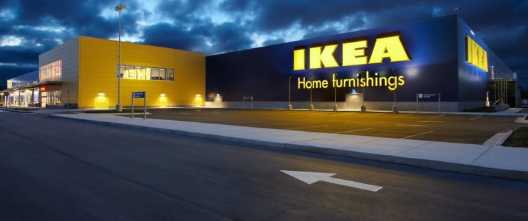 Смешная реклама IKEA про тех, кто вечно фотографирует еду